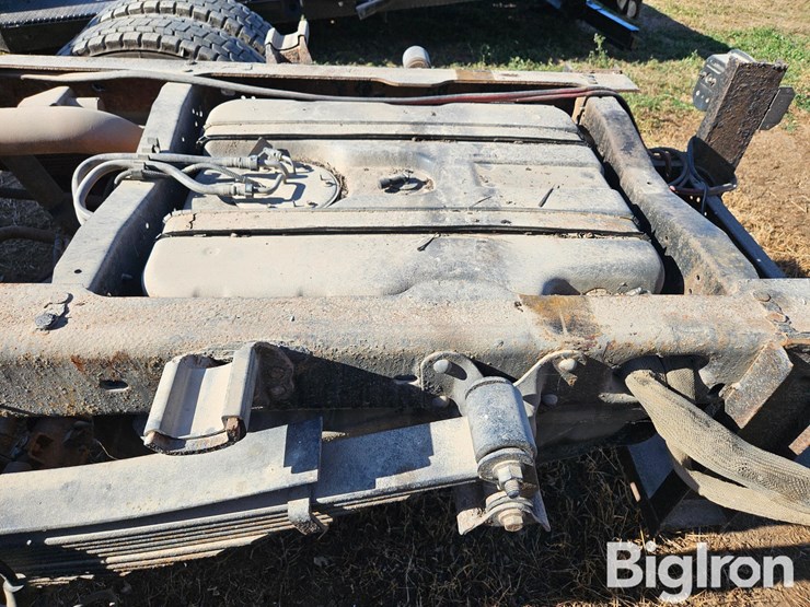 ford-f350-xl-image-12