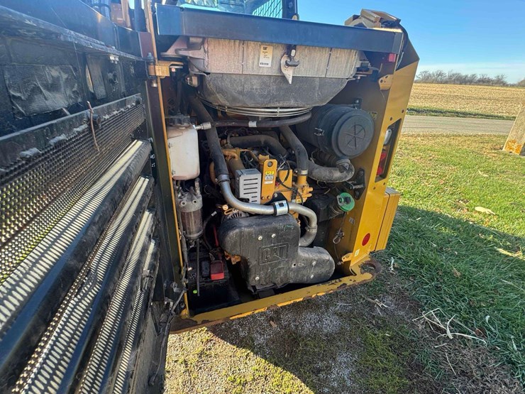 caterpillar-236d-image-37