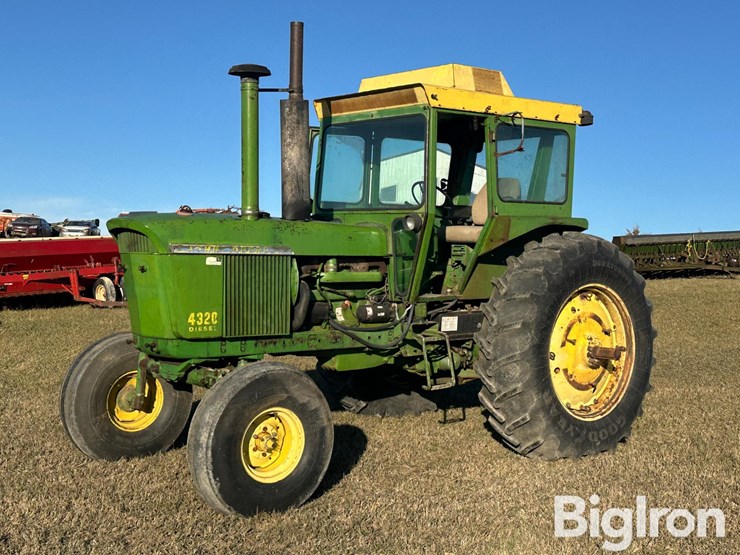 john-deere-4320-image-1
