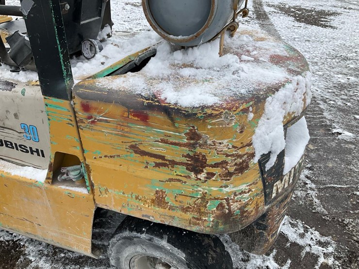 mitsubishi-fg30-image-26