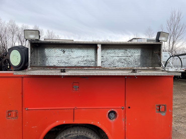 #1143-•-1999-ford-service-truck-(has-mn-title)-image-13