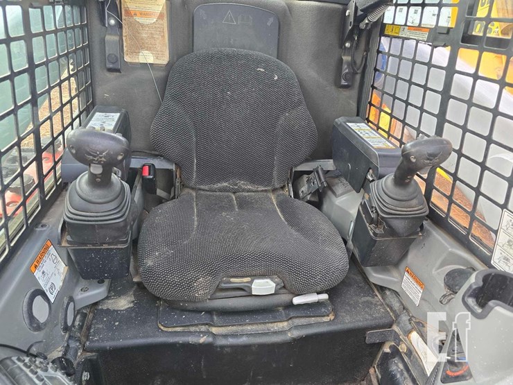 bobcat-t870-image-19