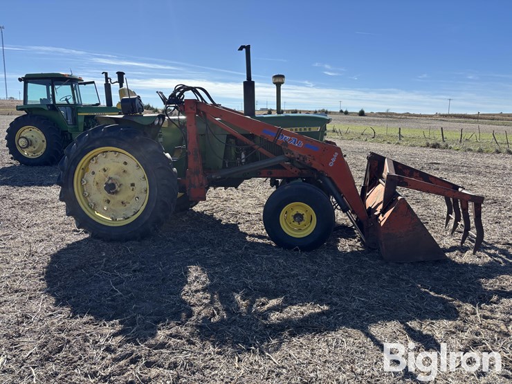 john-deere-3020-image-4