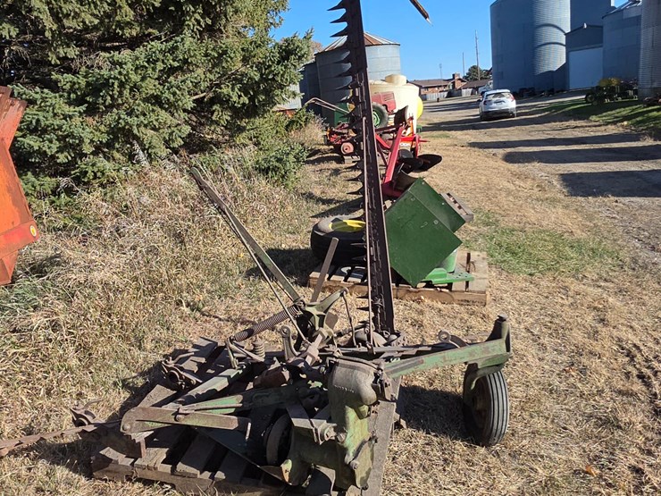 john-deere-7-image-2