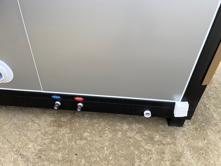 #2499-•-new-kj-portable-restroom-with-shower-image-22