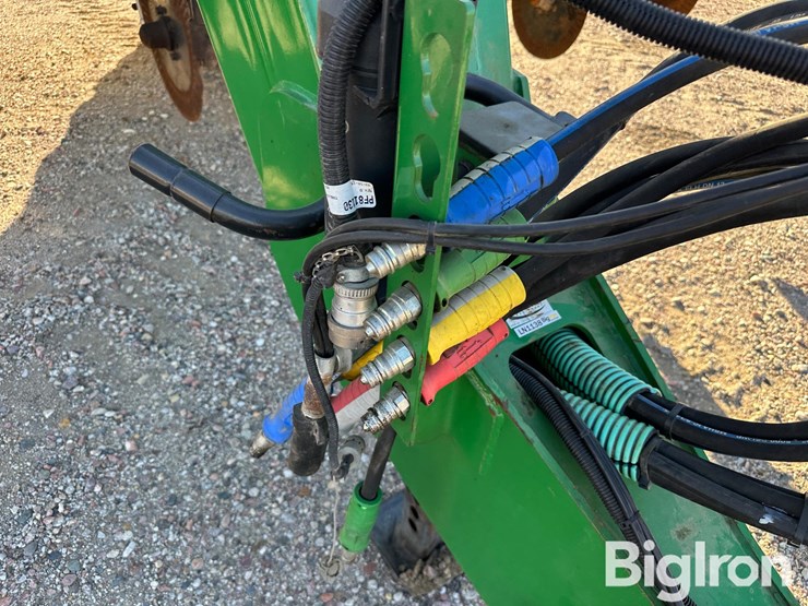 john-deere-2630-image-12