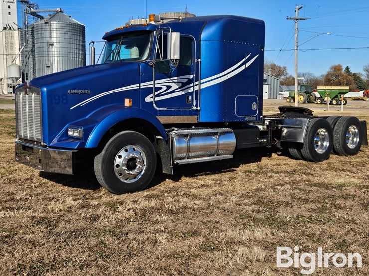 2007-kenworth-t800-image-1