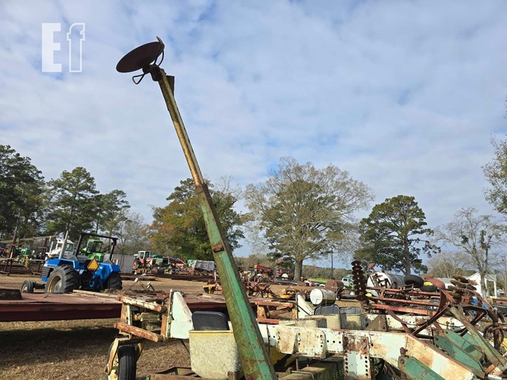 john-deere-7100-image-21