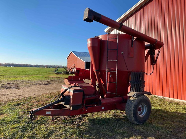 case-ih-1350-image-4