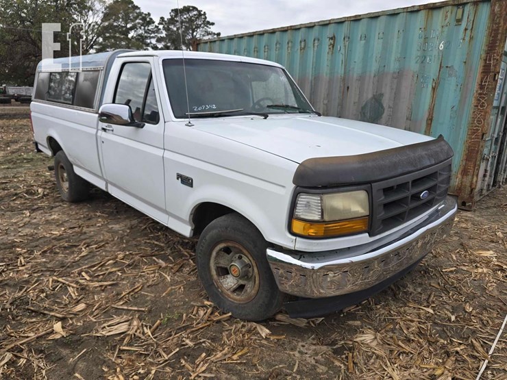 1994-ford-f150-xl-image-5