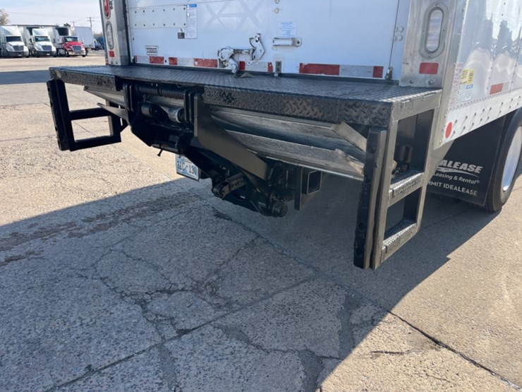 2019-international-durastar-4300-image-16