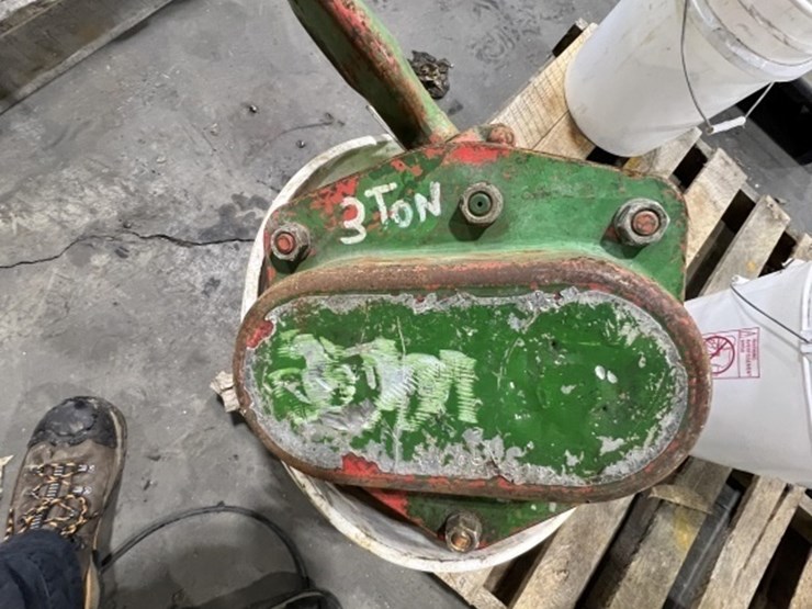 3-ton-chain-hoist-image-2