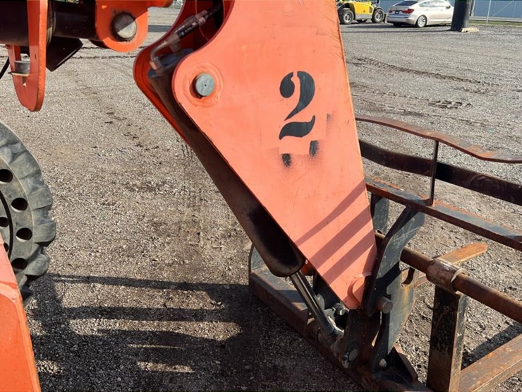 #1206-•-2011-jlg-6042-telehandler-image-34