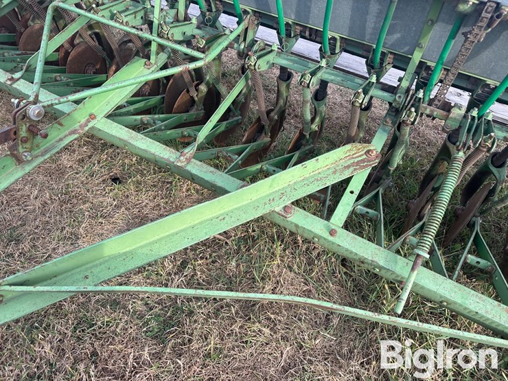 john-deere-20-image-12