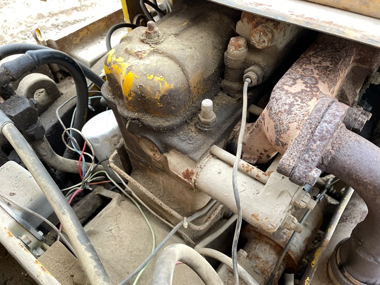 #1002-•-allis-chalmers-fp50-24-forklift-image-31