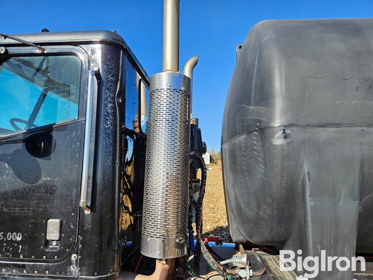 international-9900-image-16