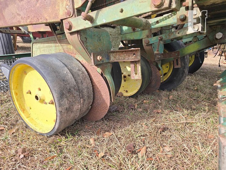 john-deere-7100-image-20