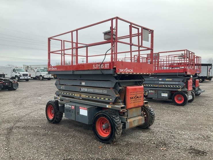 skyjack-sj7135rt-image-7