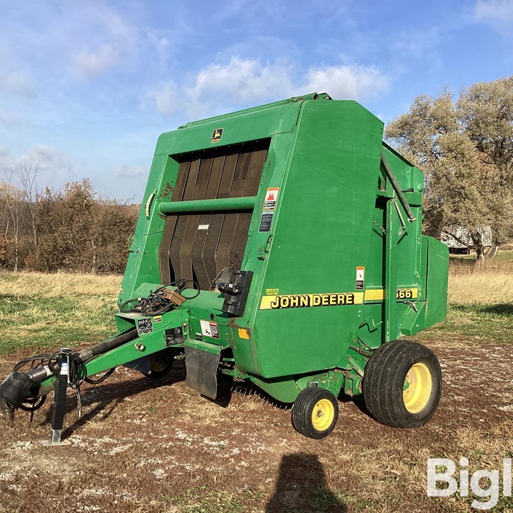 JOHN DEERE 566