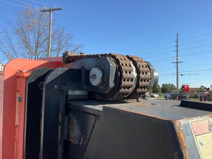 2016-sky-trak-6042-image-60