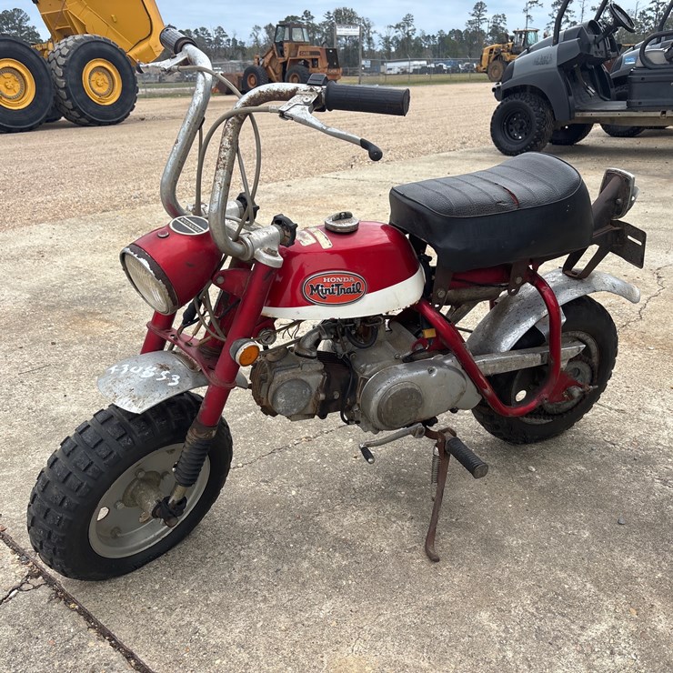 #60 • HONDA MINI TRAIL 50 MOTORCYCLE