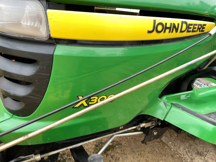 john-deere-x300-image-22