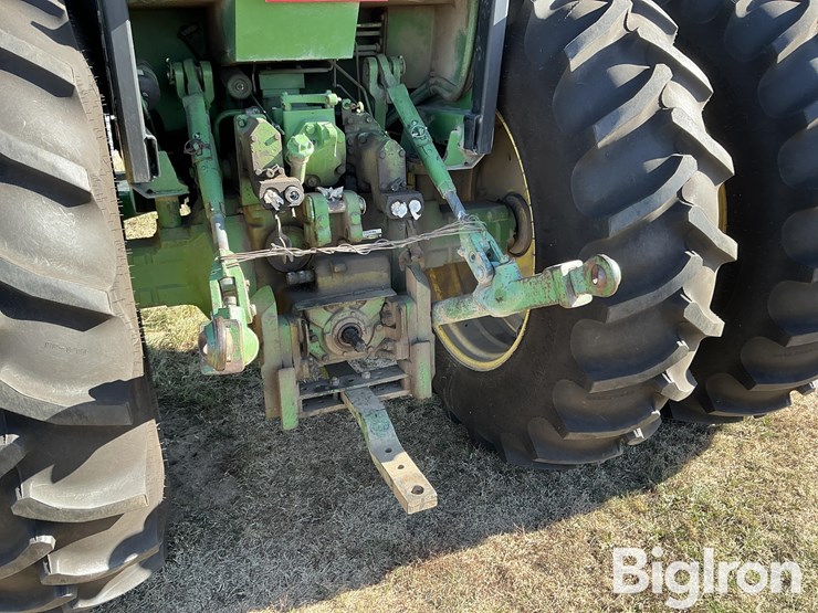 john-deere-4440-image-18