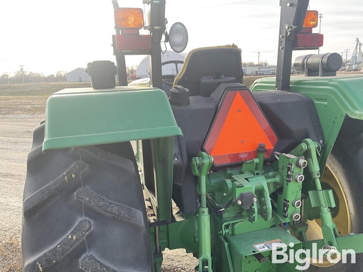 john-deere-5075e-image-9