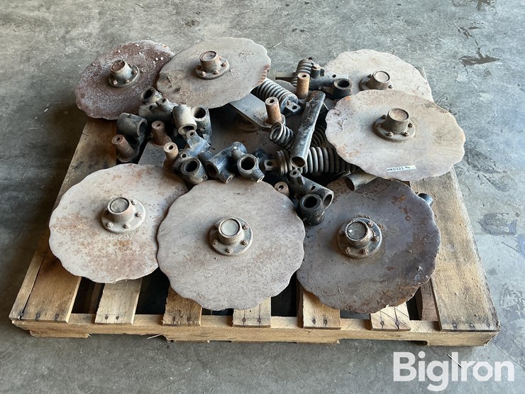 fertilizer-opening-disks-image-2