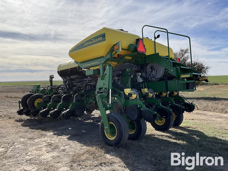 2013-john-deere-1770nt-image-7