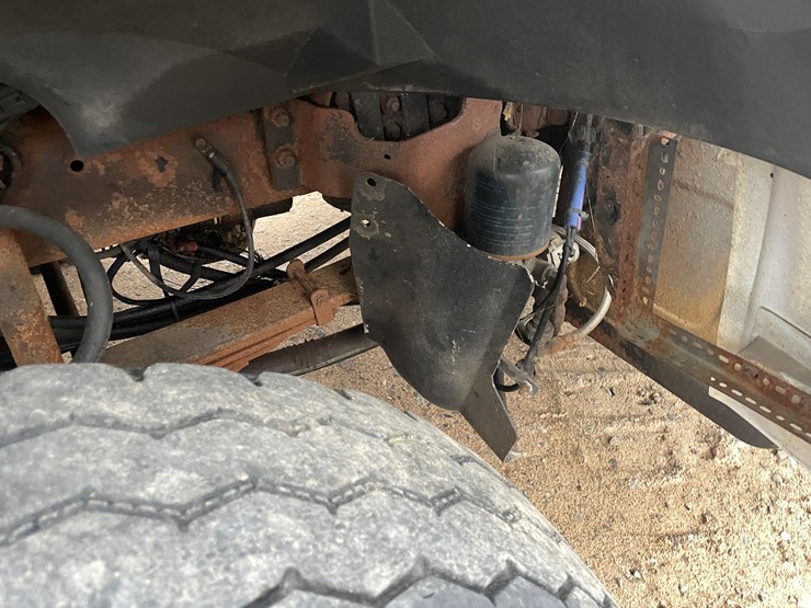 #1113-•-1998-ford-louisville-plow-truck-(has-mn-title)-image-16