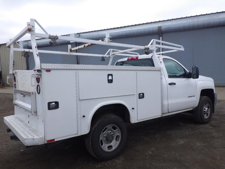 chevrolet-2500hd-image-3