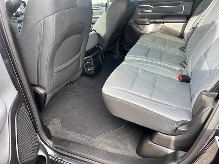 dodge-ram-1500-image-24