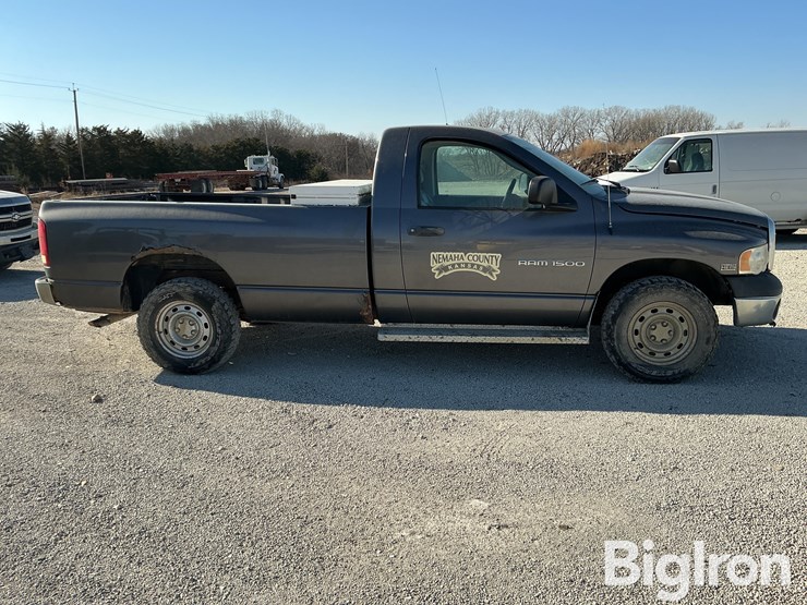 2004-dodge-1500-image-4