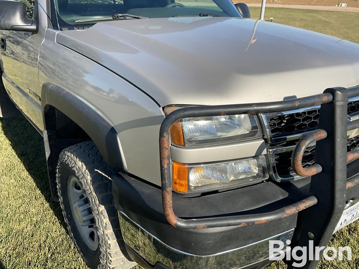 2007-chevrolet-silverado-2500-image-12
