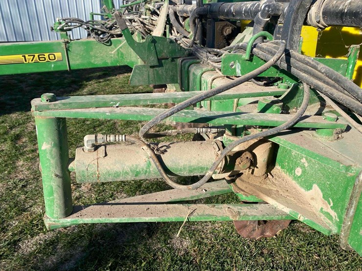john-deere-1760-image-37