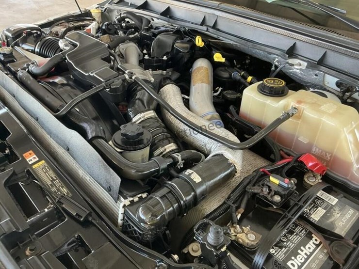 2016-ford-f550-image-14