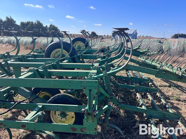 john-deere-1010-image-10