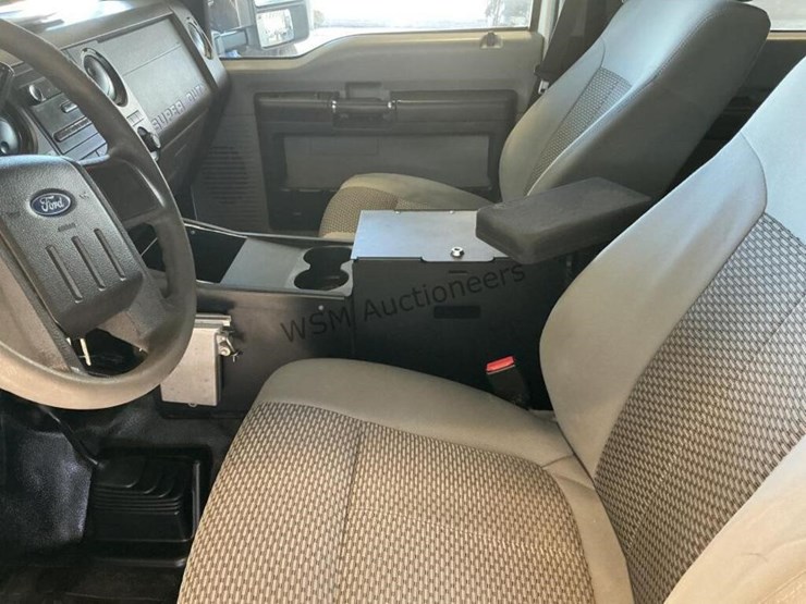 2016-ford-f550-image-24