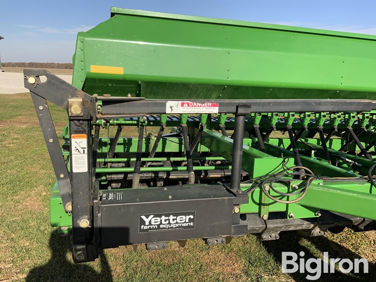 2006-john-deere-1590-image-15