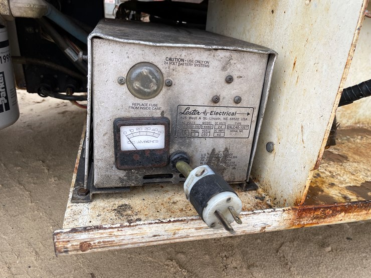 #301-•-terex-scissor-lift-image-23