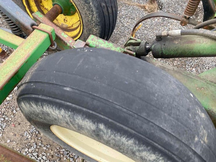 john-deere-724-image-37