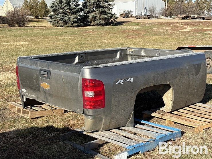 chevrolet-8'-pickup-box-image-5