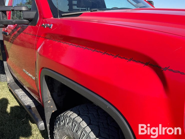 2017-gmc-sierra-2500-image-11