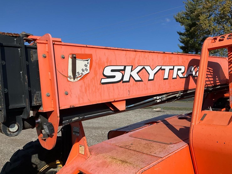 2016-sky-trak-6042-image-14