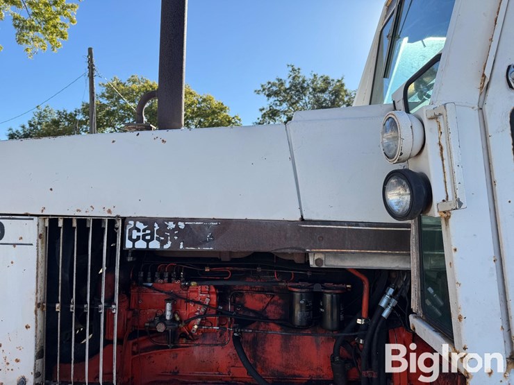 case-1370-2wd-tractor-image-17