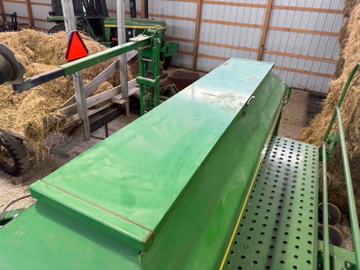 john-deere-1590-image-12