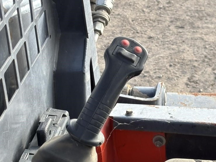 2003-thomas-t153-skid-steer-loader-image-21