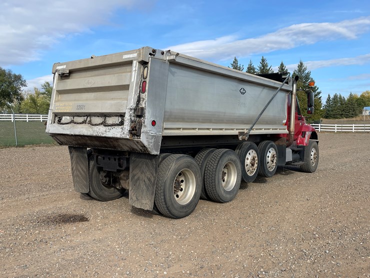 international-7400-image-5