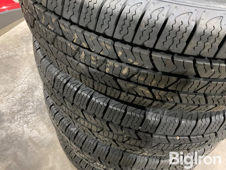 dodge-3500hd-image-12